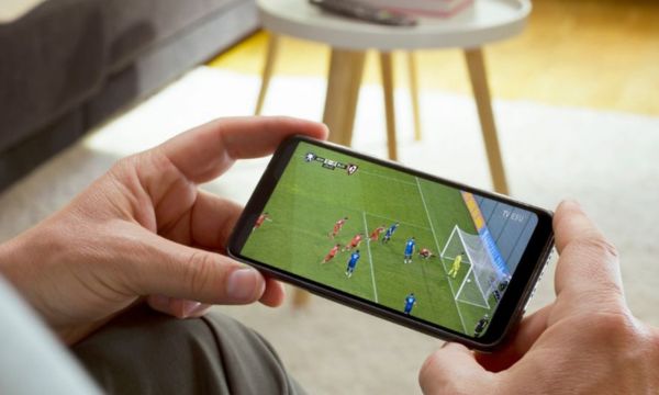 Live-football-on-your-phone-(Source-Google)